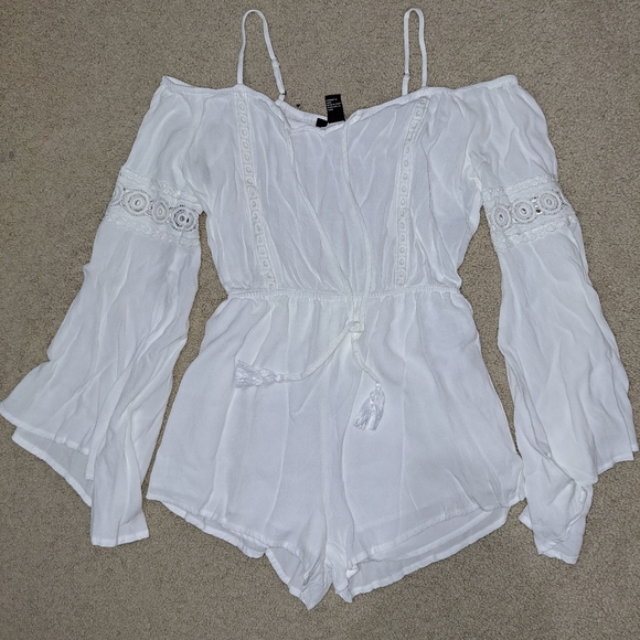 Cold Shoulder Romper - Picture 1 of 5
